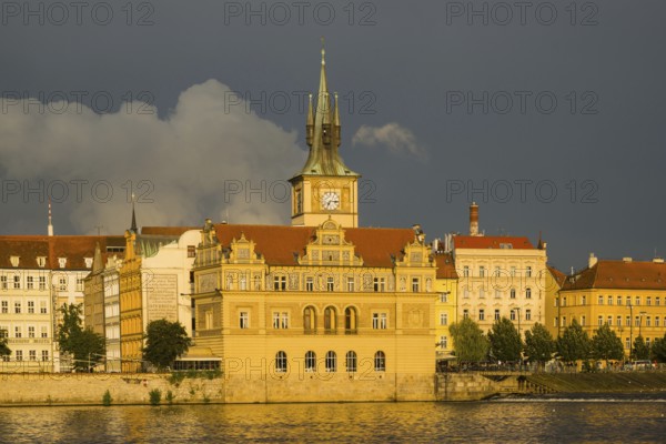 Bedrich Smetana Museum in the former waterworks, behind it the Old Town Water Tower, Smetana Quay,