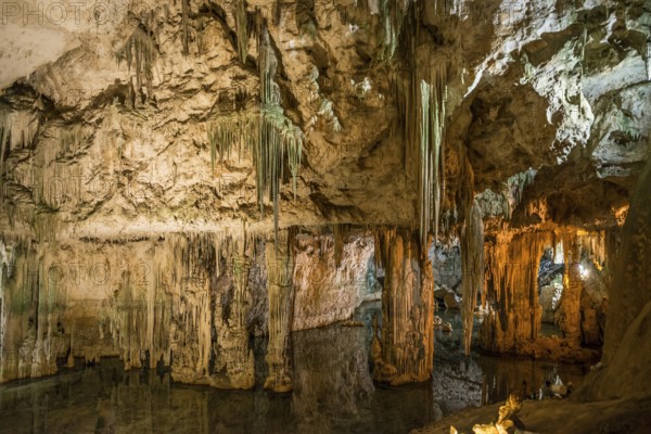 Huge stalactites and underground lake, stalactite cave, Grotta di Nettuno, Neptune Grotto, Capo