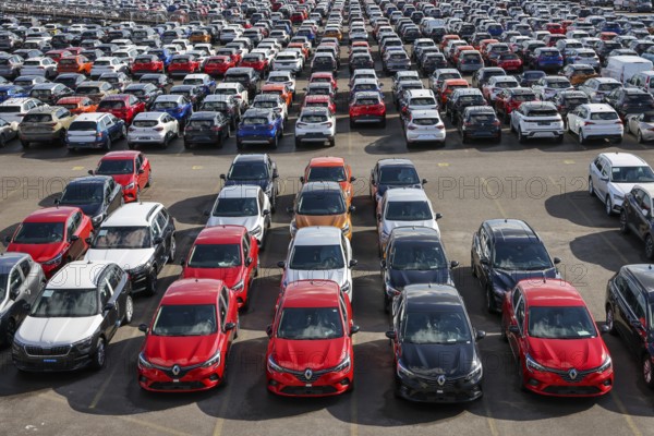 Duisburg, North Rhine-Westphalia, Germany, new cars, transhipment centre, car terminal in Duisburg