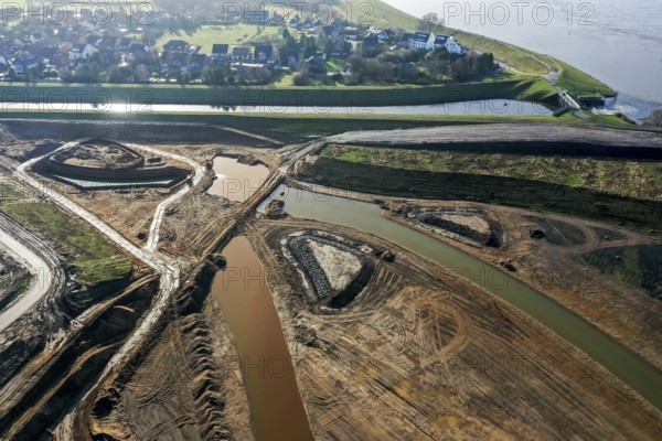 Dinslaken, North Rhine-Westphalia, Germany, Emscher estuary into the Rhine. In front, the