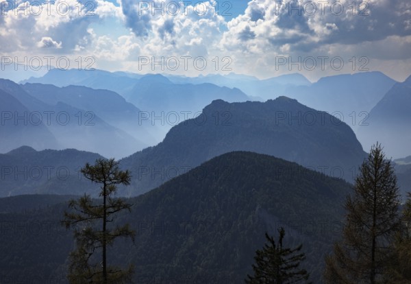 At the summit of Alpbichl with a view of the Schwarzer Berg, Osterhorn group, Salzkammergut,