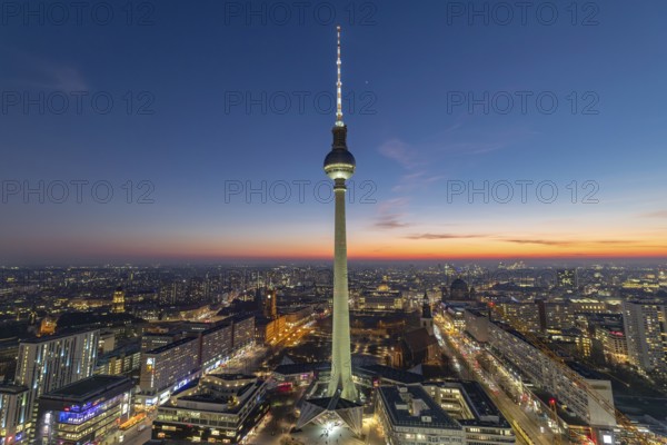 Berlin TV Tower, Park am Fernsehturm, Berlin, Germany < english> Berlin TV Tower, Park am