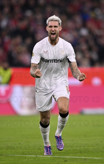 Goal celebration Robert Andrich Bayer 04 Leverkusen (08) Allianz Arena, Munich, Bavaria, Germany,