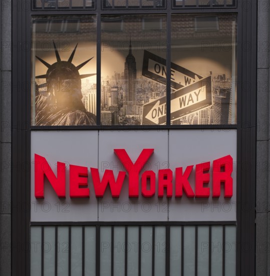 Statue of Liberty, Statue of Liberty, NewYorker, New Yorker, brand store, department stores' chain,