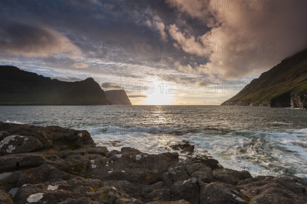 Low sun over the sea, coastal landscape, Vidareidi, Vidoy Island, Viðareiði, Viðoy Island, Faroe