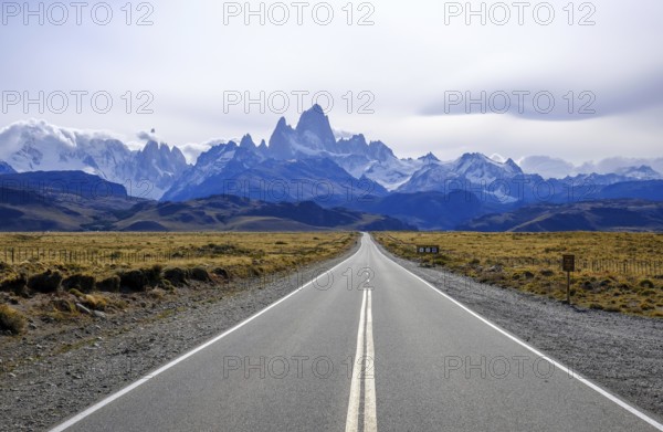El Chaltén, Patagonia, Argentina, A country road with little traffic heading towards El Chaltén and