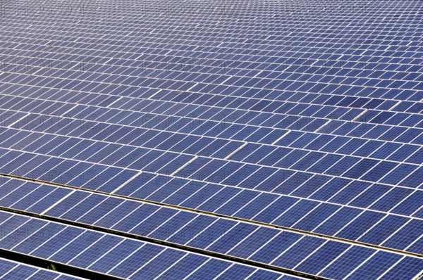 In Troisdorf-Oberlar, the currently largest ground-mounted photovoltaic system in North