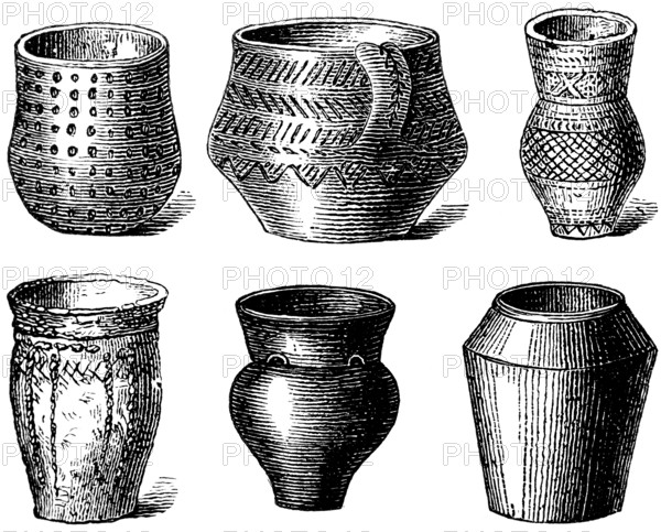 Clay vessels used as grave goods in the English barrows, clay pots in various shapes with