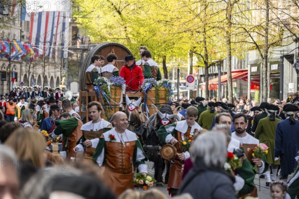 Parade of historically costumed guildsmen, Sechseläuten or Sächsilüüte, Zurich Spring Festival,