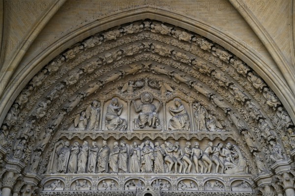 Entrance portal of the Gothic Saint-Étienne Cathedral, St Stephen's Cathedral, Metz, Grand Est