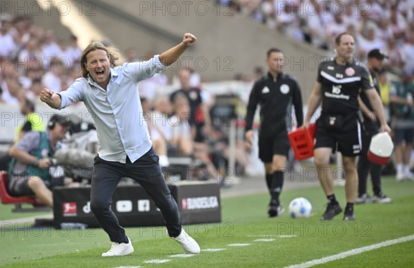 Goal celebration Coach Bo Henriksen 1. FSV Mainz 05 MHPArena, MHP Arena Stuttgart,