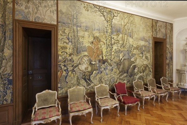 New Meersburg Castle, Audience Room with tapestry of Emperor Maximilian II hunting, Meersburg,