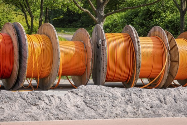 Duisburg, North Rhine-Westphalia, Germany, Internet broadband expansion, construction site for