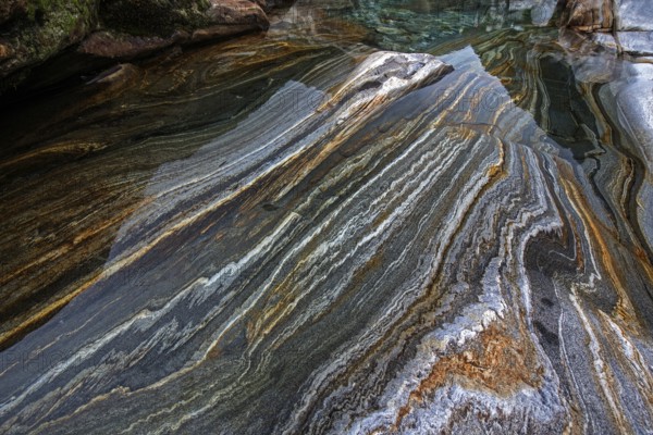 Rocks, rock structures, clear water, Verzasca River, near Lavertezzo, Verzasca Valley, Valle