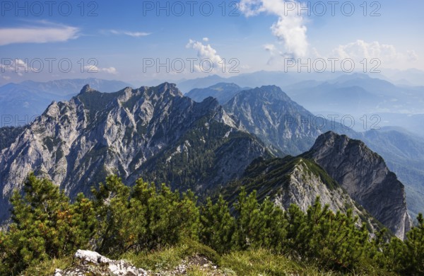 View from the summit of the Rinnkogel to the Bergwerkskogel and Rettenkogl, Postalm,
