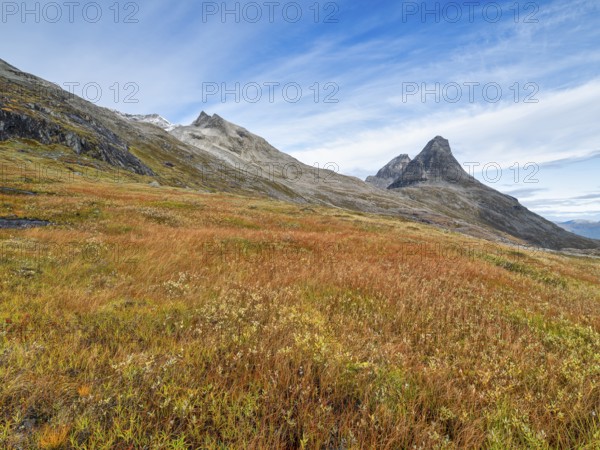 Reinheimen National Park in autumn, Mount Bispen and Finnan, Trollstigen, Valldalen, Møre og