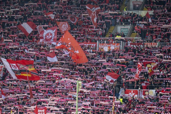 Kaiserslautern, 20/04/2024: Fans in the West Curve of the Fritz Walter Stadium. 42, 168 spectators
