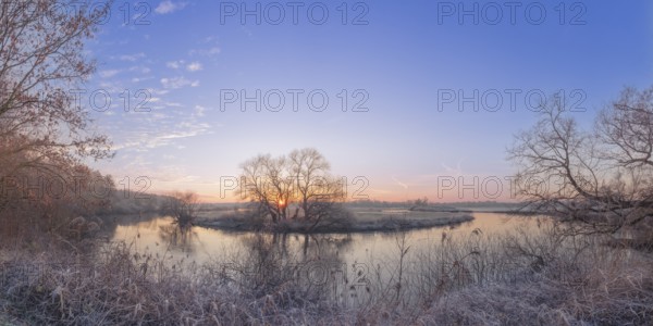 Panoramic view of the river Leine at sunset, winter, snow, ice, frost, cold, season, cosy,