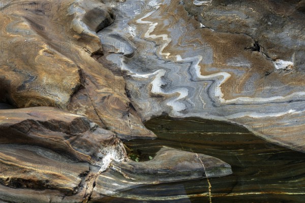 Rocks, rock structures, Verzasca River, near Lavertezzo, Verzasca Valley, Valle Verzasca, Canton