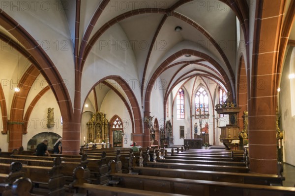 Interior view, St Michael's parish church, Bernkastel-Kues, Moselle, Rhineland-Palatinate, Germany,
