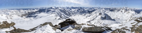 Panorama, mountain panorama at the summit of Monte Cevedale, view of Val Venezia and mountain peaks