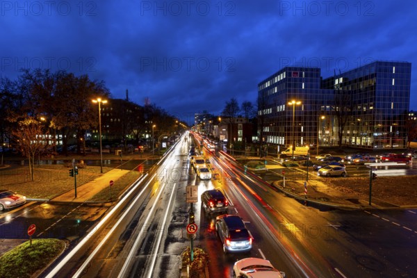 Bundesstrasse B224, Alfredstrasse, in Essen Rüttenscheid, evening rush hour traffic, this area