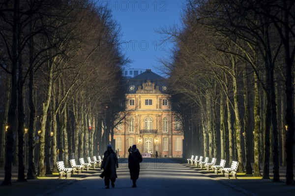 The light benches by artist Stefan Sous in the Hofgarten, entitled UV-A UV-B, 14 completely