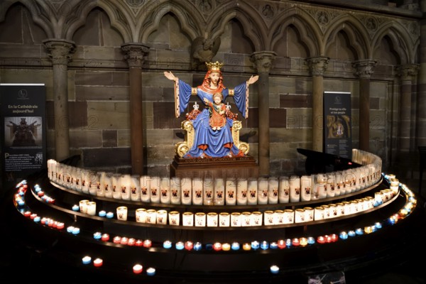Statue of the Virgin Mary in the Cathédrale Notre Dame de Strasbourg, Strasbourg Cathedral, Unesco