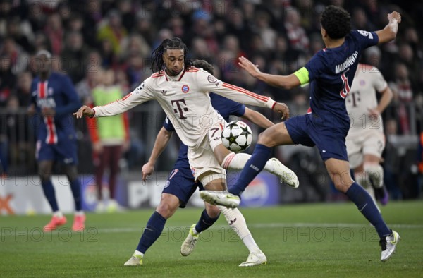 Michael Olise FC Bayern Munich FCB (17) v Marquinhos FC Paris Saint-Germain PSG (05) Champions