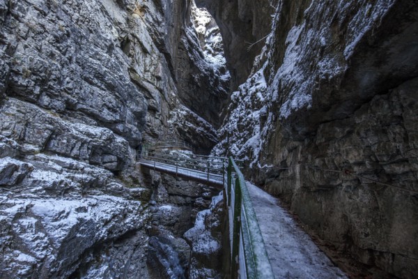 Winter, snowy landscape, hiking trail through the Breitachklamm gorge near Oberstdorf, Oberallgäu,
