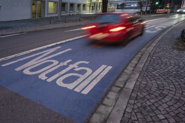 Emergency lane for ambulances, buses and taxis, Erlangen, Middle Franconia, Bavaria, Germany,