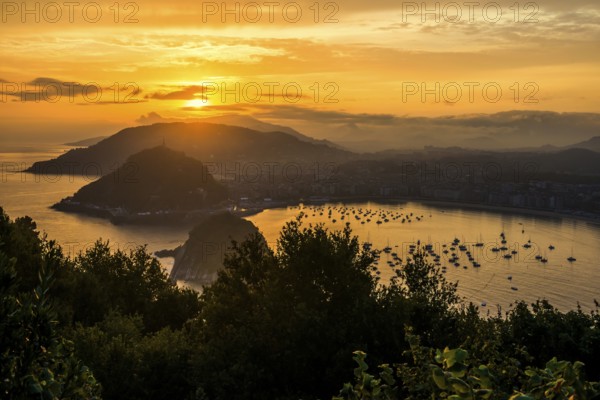 Panorama, Sunrise, View from Monte Igueldo, San Sebastian, Donostia, Basque Country, Northern