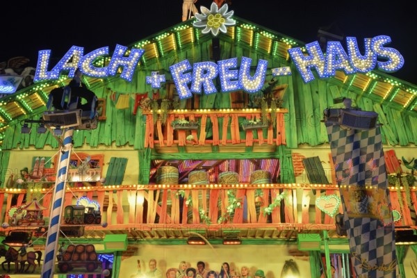 Lach+Freu-Haus fairground attraction, Oktoberfest, Munich, Upper Bavaria, Bavaria, Germany, Europe