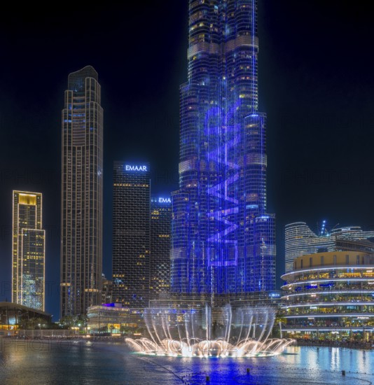 Night shot, water feature in Burj Khalifa Lake, Burk Khalifa, Downtown, Dubai, United Arab