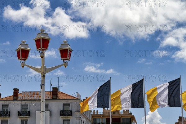 Three Flags of Arcachon, Streetlight, Jetée Thiers Pier, Arcachon, Gironde, Aquitaine, France,