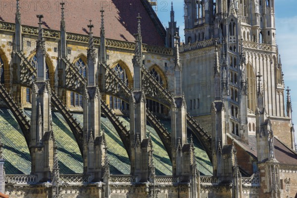 Ulm Minster, south aisle with flying buttresses by Ferdinand Thrän right rear south tower, south