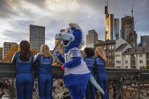 The cheerleaders and the Indianapolis Colts mascot parade through Frankfurt am Main. On Sunday, 12