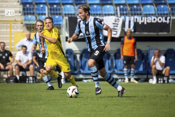 Football 3rd division, season 2024/25, matchday 4: Waldhof Mannheim vs. 1. FC Saarbrücken. On the