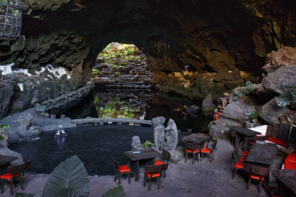 Restaurant, underground salt lake, art and cultural centre, event venue Jameos del Agua, lava tube,