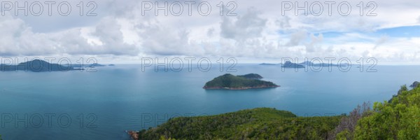 Panorama of the bay at Hamilton Island, travel, holiday, Pacific, island, Whitsunday Islands,