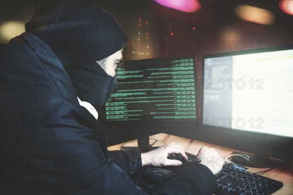 Shot from the Back to Hacker Breaking into Corporate financial Data Servers from His Underground