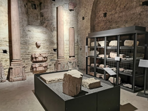 Lay refectory, exhibition of historical wine presses from the period 1668 to 1801, Eberbach