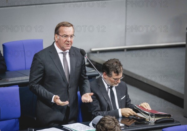 Boris Pistorius, Federal Minister of Defence, during government questioning in the Bundestag in