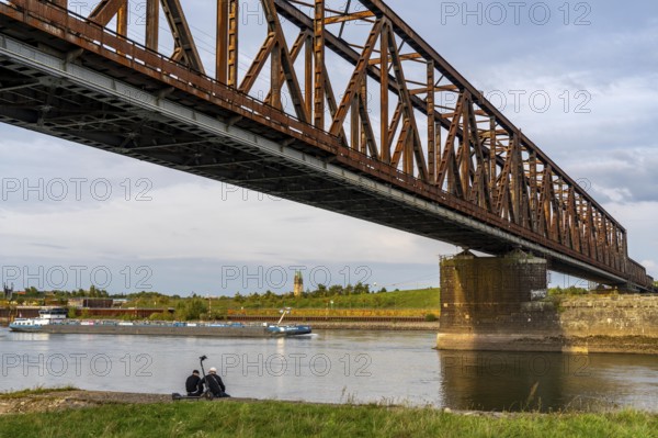 The railway bridge Duisburg-Hochfeld-Rheinhausen, over the Rhine, regional trains and many goods