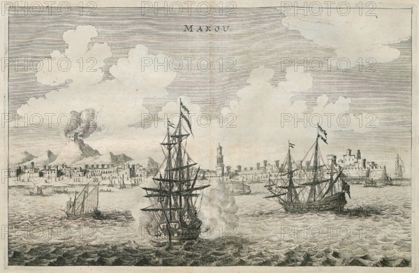 The harbour of Macau, Merchant ships, 17th century, Historical, digitally restored reproduction