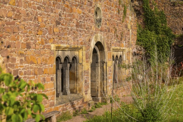 At the end of the 12th century, Dietrich the Afflicted, Margrave of Meissen, donated a convent in