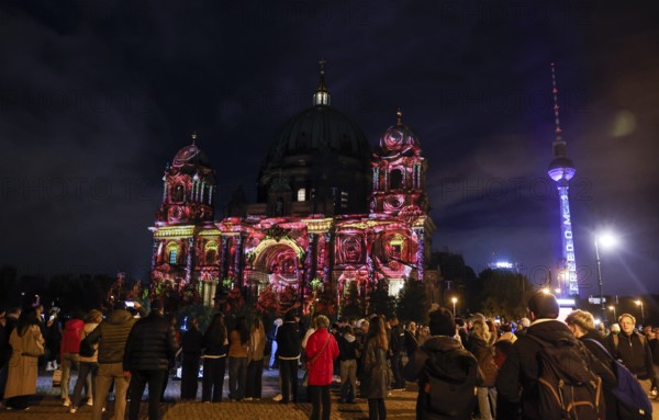 Festival of Lights, illuminated Berlin Cathedral and TV Tower, 07.10.2024, Berlin, Berlin, Germany,