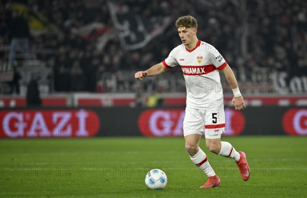 Yannik Keitel VfB Stuttgart (05) Action on the ball MHPArena, MHP Arena Stuttgart,