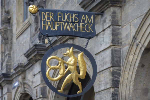 Figure of a fox with a pretzel, nose sign of a bakery, Hauptwachstr. 13, Bamberg, Upper Franconia,
