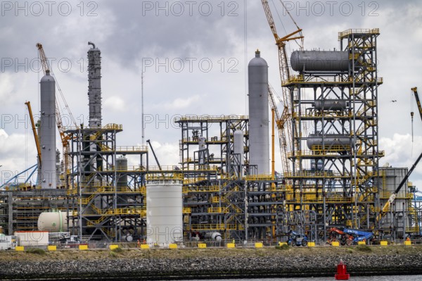 New building, construction site, of a bio-refinery of the Finnish oil company Neste, here, among
